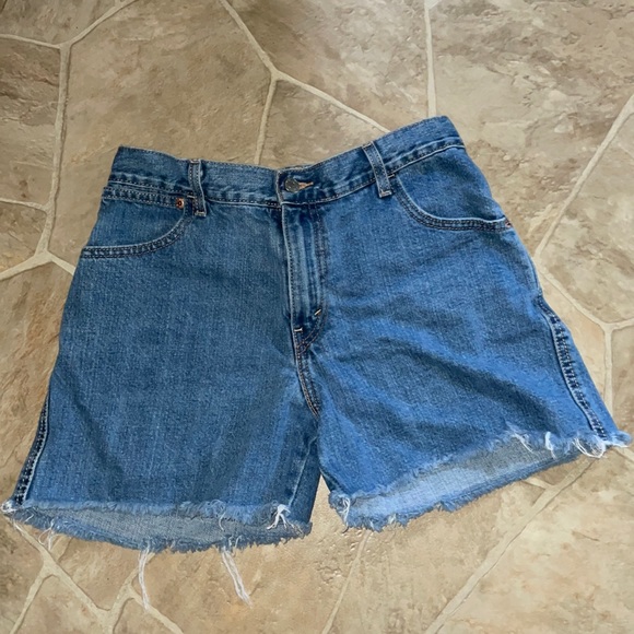 Levi’s RELAXED shorts size six Lot number 550 - Picture 1 of 2